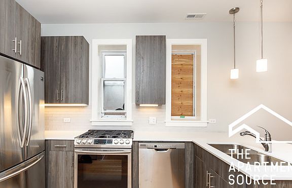 2nd image of 1857 W Dickens Ave APT 2F