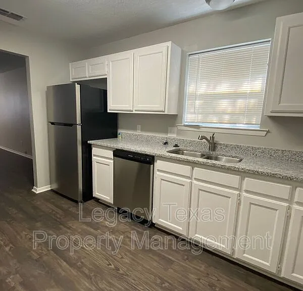 1302 Berry Dr #B — Photo 14