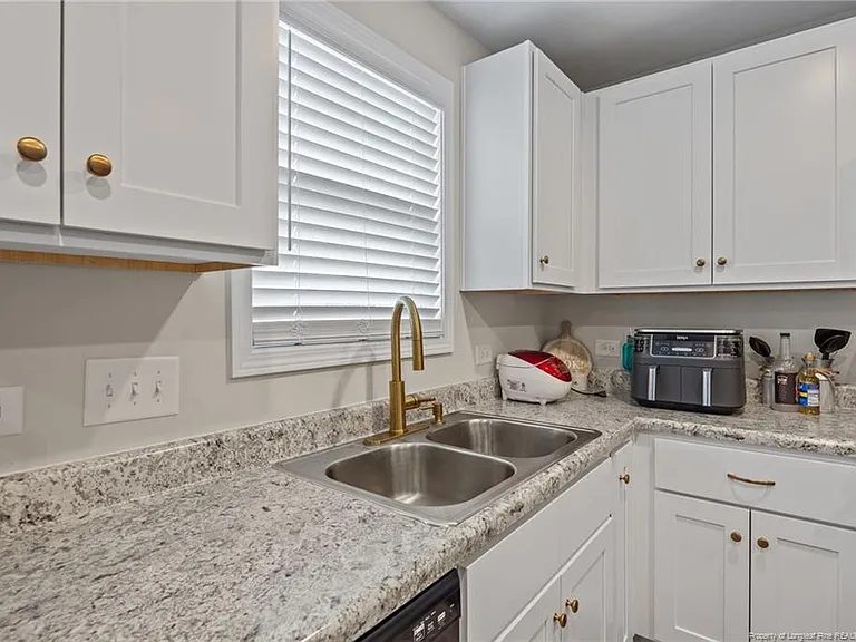 157 Presley St — Photo 33