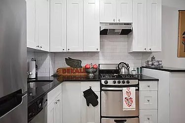 Rented by Charney Real Estate LLC