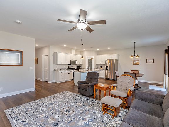 5th image of 248 Bryant Blvd