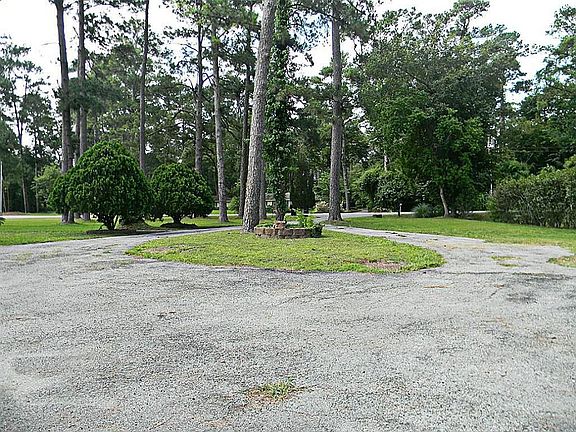 Long circular driveway.