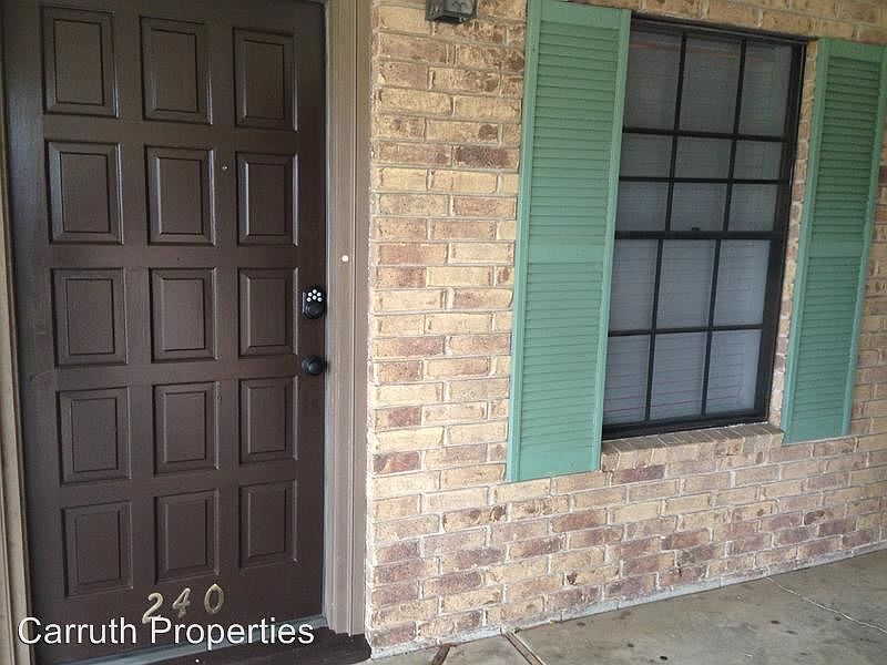 1st image of 4040 Parliament Dr APT 240