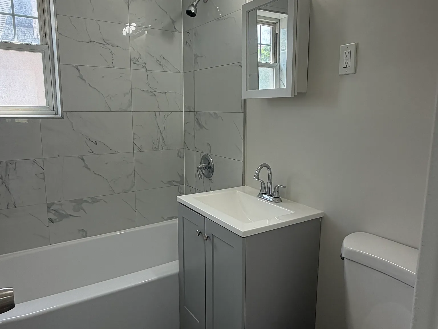 Studio, $1,475 — Photo 3