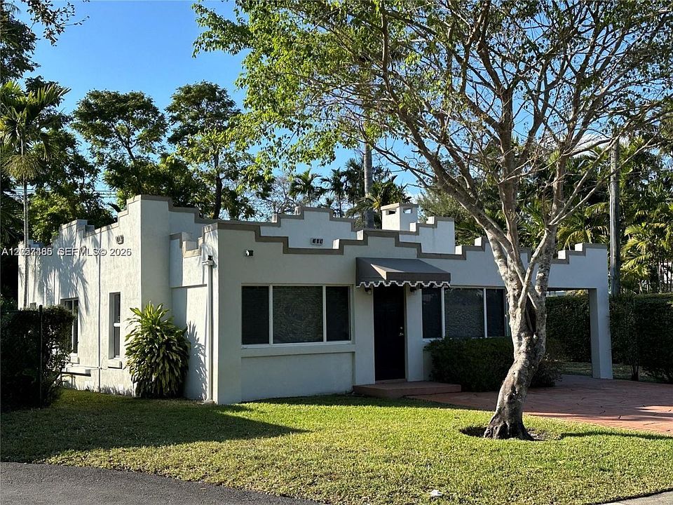 1st image of 232 De Leon Dr #232