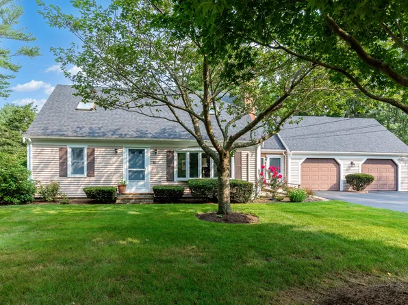 140 Rolling Hitch Road, Barnstable, MA 02630