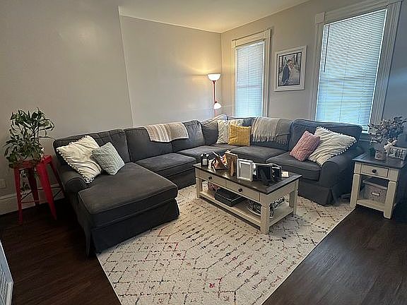 5th image of 415-417 N 2nd St
