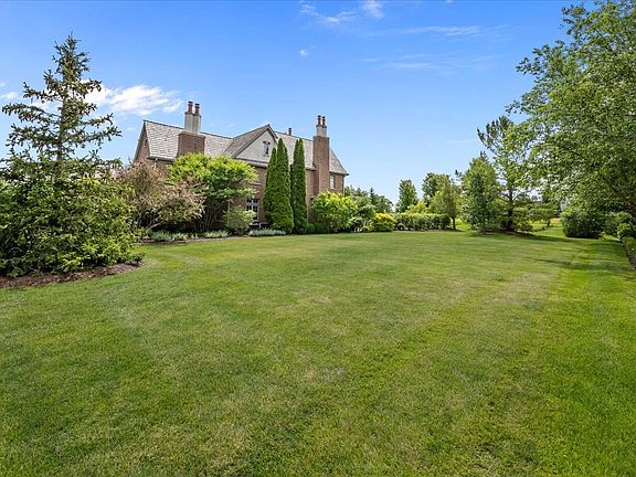 3rd image of 1690 Tallgrass Ln