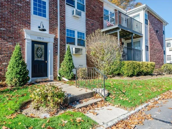 140 Church Street #3C, Kings Park, NY 11754