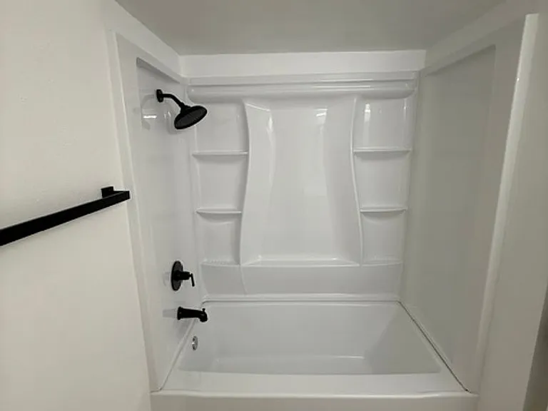 Majestic View Apt — Photo 37