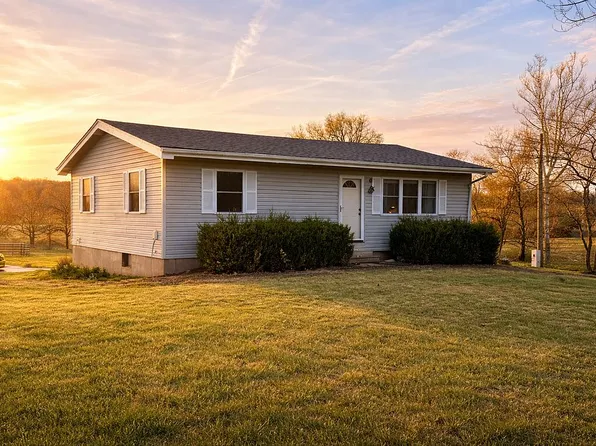 10269 County Road 471, Tebbetts, MO 65080