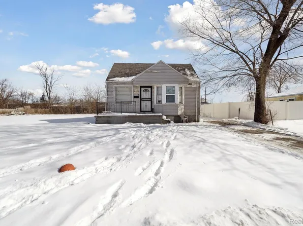 9354 Marlowe St, Detroit, MI 48228