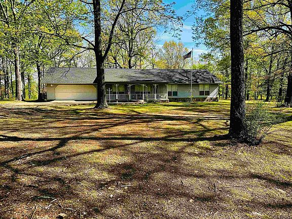 2nd image of 410 Davis Creek Rd