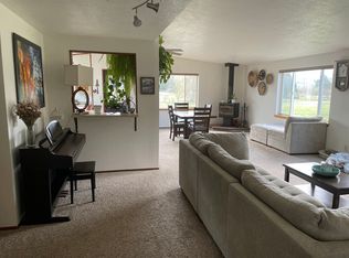 262 Washington Harbor Rd, Sequim, WA 98382