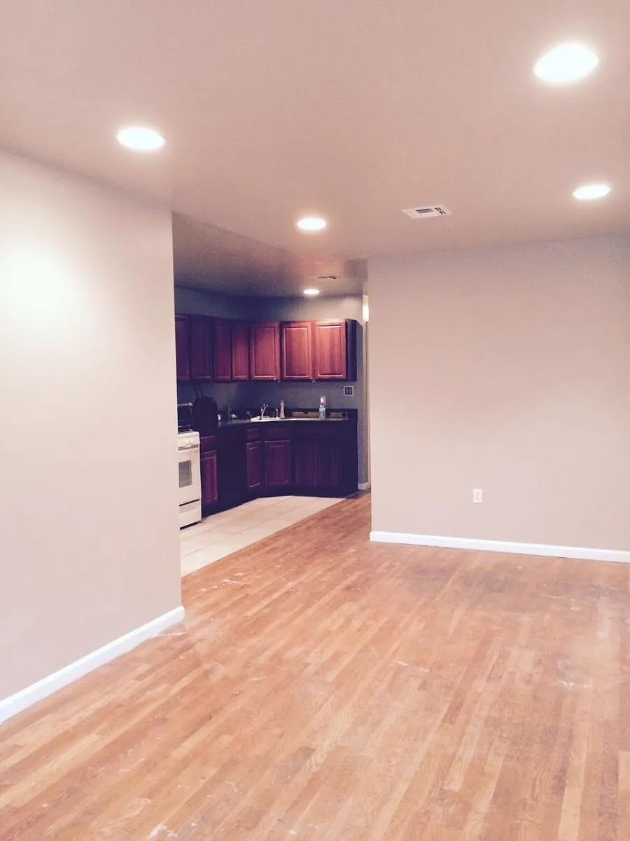 Building Photo - 14 Dales Ave #1