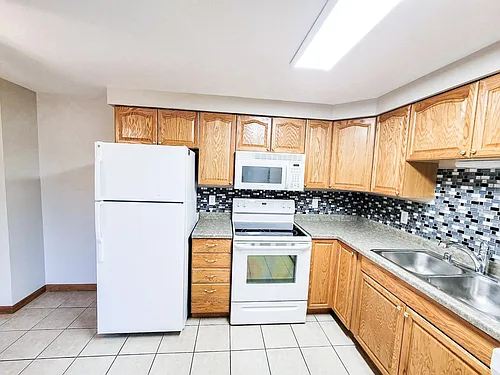 1173 Petra Pl #8 Photo 1
