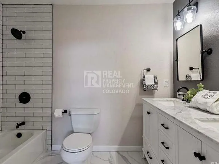 8331 S Upham Way #211 — Photo 11