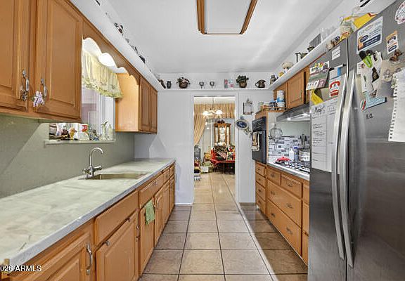 5th image of 10548 W CARON Drive