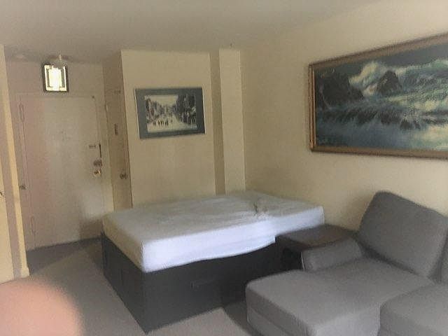 1st image of 1121 Arlington Blvd #723N