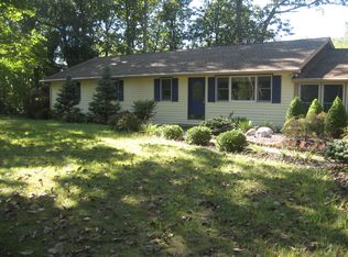 99 Grassy Lake Rd, Vincentown, NJ 08088