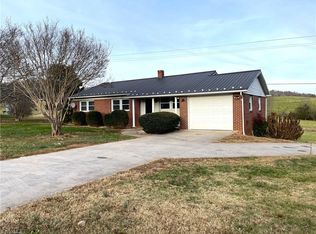 638 Dehart Community Center Rd, Hays, NC 28635