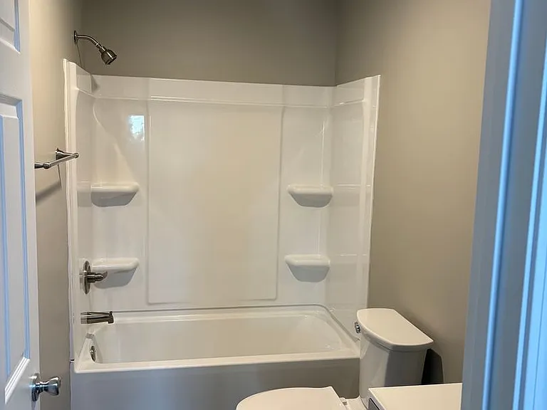 1034 Brandy Ln — Photo 4