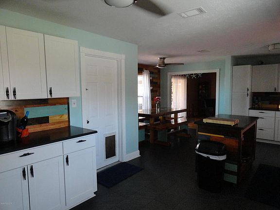 5th image of 1690 Bimini St