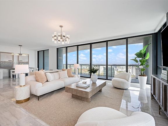 2nd image of 100 E Las Olas Blvd #3201