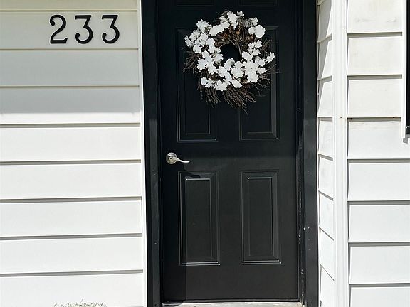 2nd image of 233 Greenfield Rd