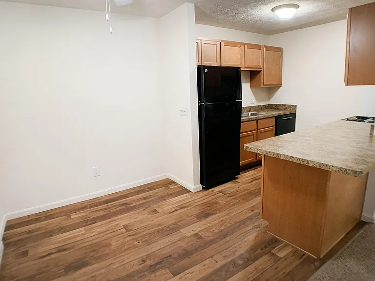 Wyndemere Apartments — Photo 52