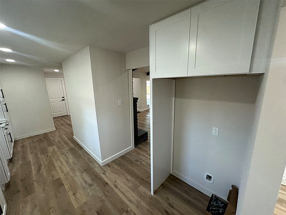 5th image of 5737 Everglade Rd