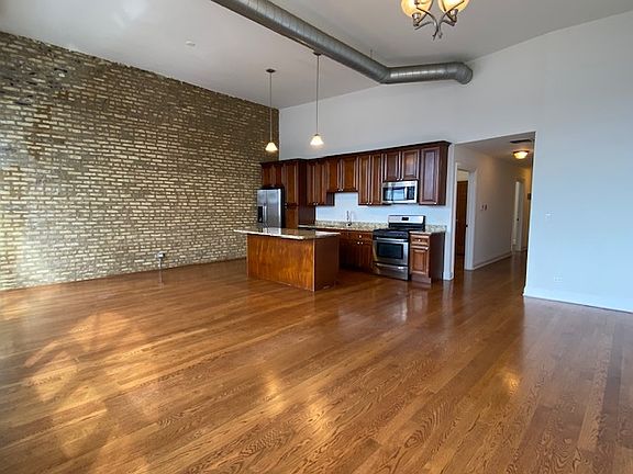 2nd image of 2373 N Milwaukee Ave #2