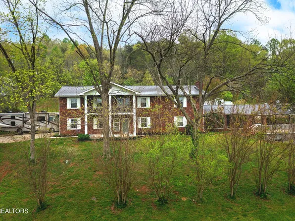 316 Glenmore Ln, Rocky Top, TN 37769