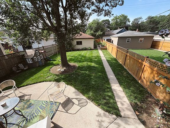 4th image of 4921 W Catalpa Ave