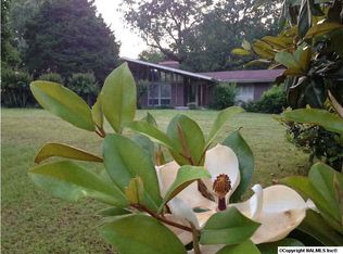 2720 Old River Rd SE, Decatur, AL 35603