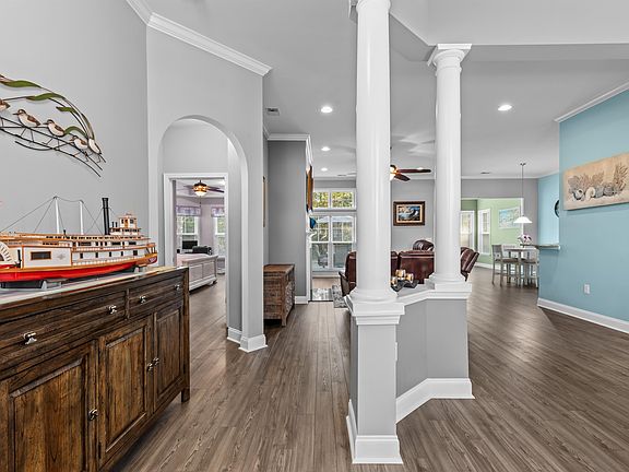 5th image of 1109 Brentford Pl.