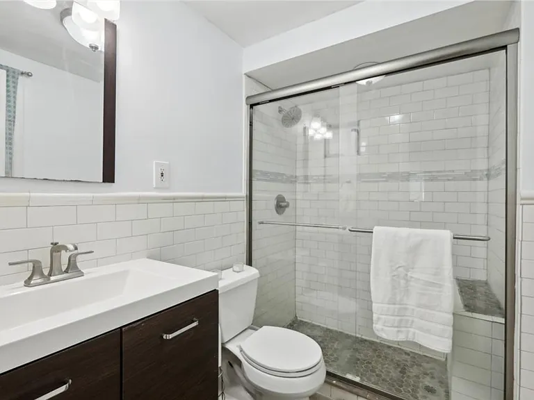 4 Templar Ct — Photo 19