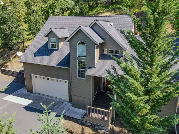 356 Wild Fern Dr, Winchester, OR 97495