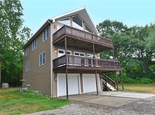 48 Craig Ave, Tiverton, RI 02878