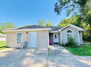 111 S Jackson Ave, Picayune, MS 39466