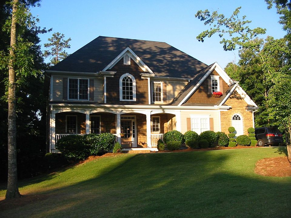 view of front, usable front yard
