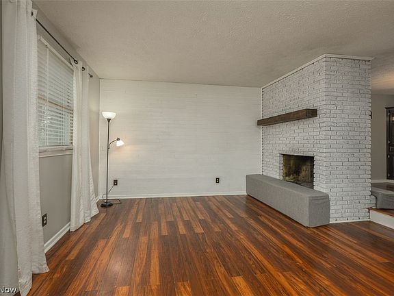 3rd image of 6169 Shipslanding Ave NW