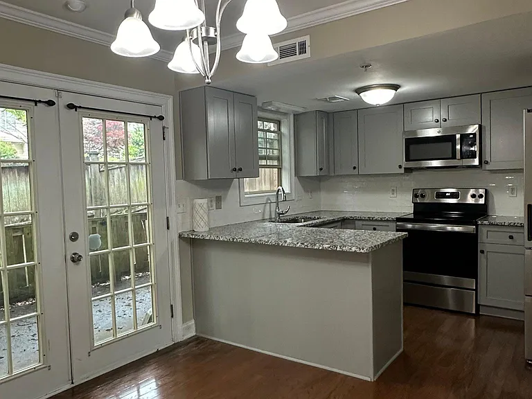 33 Villa Ct SE — Photo 5