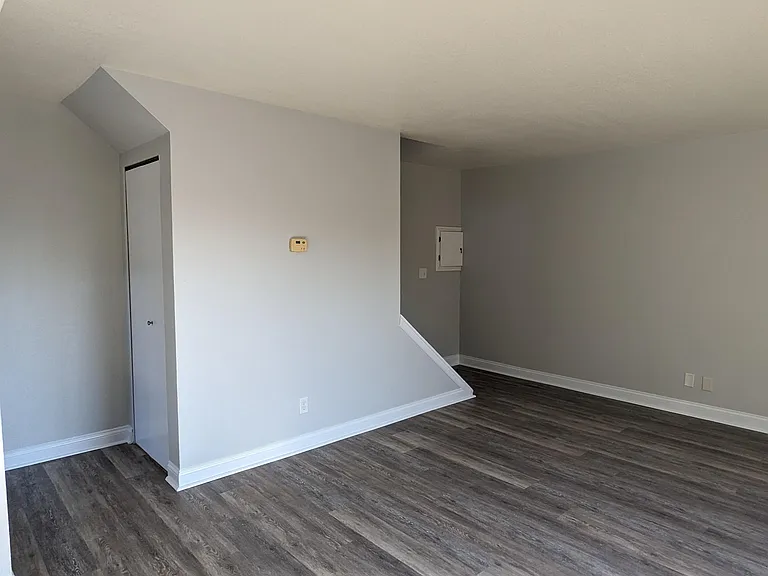 3489 Kenbrooke Ct #1 — Photo 3
