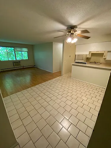 Floor plan 202