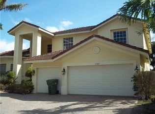 1769 Harbor Pointe Cir, Weston, FL 33327