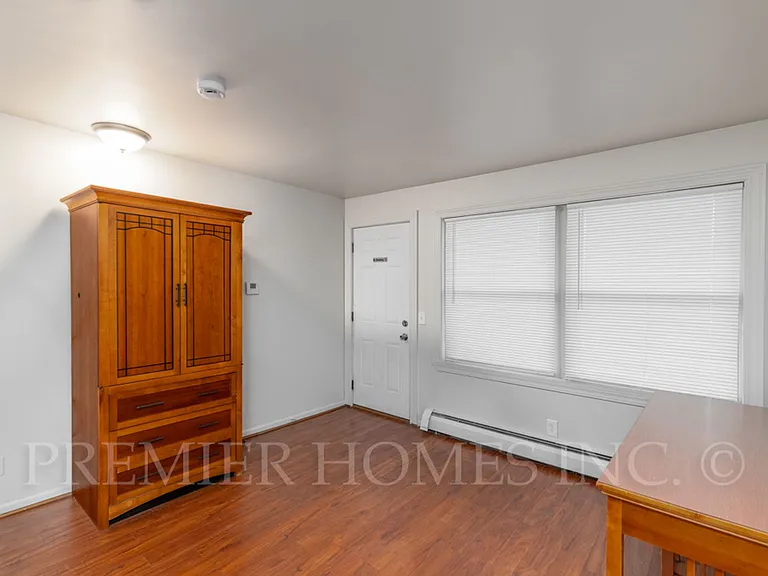 714 S Wooster Ave — Photo 6