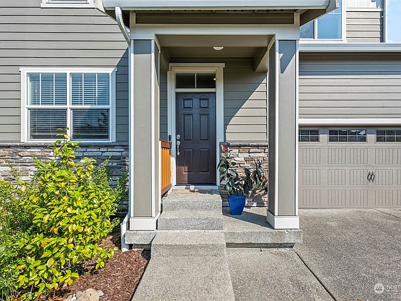 5th image of 14109 67th Avenue Ct E