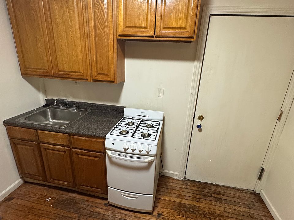 1st image of 29 York Ave #5