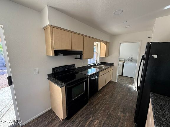 5th image of 4717 E DRAGOON Avenue